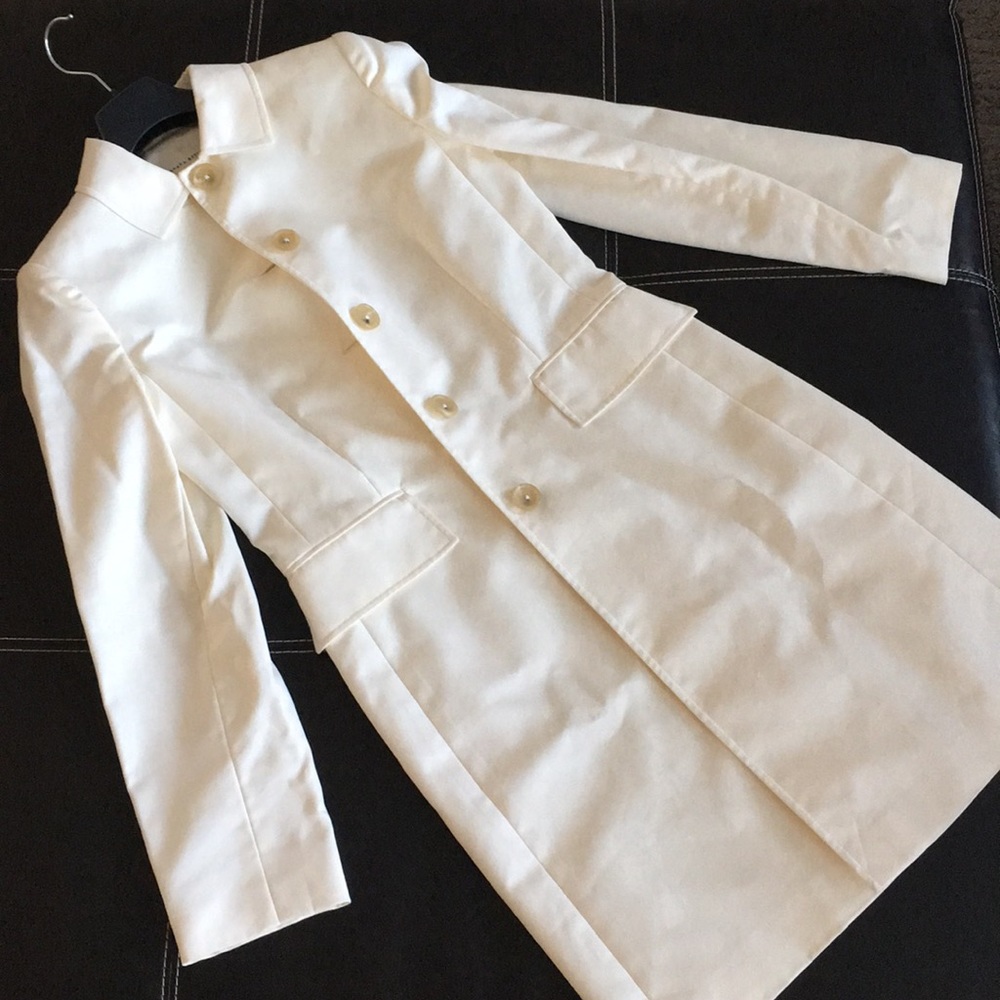 NWT Gorgeous Ivory White Coat by Banana Republic